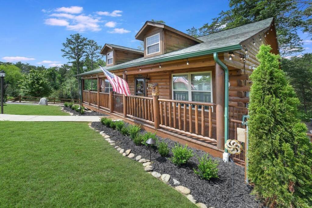 Enchanted Forest Cabin And Teepee! Lights & Laser Show! Private Hot Tub! Unique Stay! Sevierville Zewnętrze zdjęcie