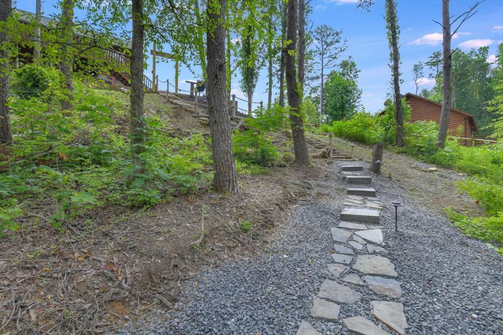 Enchanted Forest Cabin And Teepee! Lights & Laser Show! Private Hot Tub! Unique Stay! Sevierville Zewnętrze zdjęcie