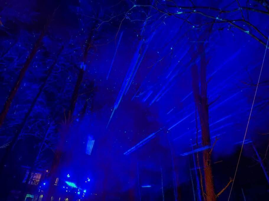 Enchanted Forest Cabin And Teepee! Lights & Laser Show! Private Hot Tub! Unique Stay! Sevierville Zewnętrze zdjęcie