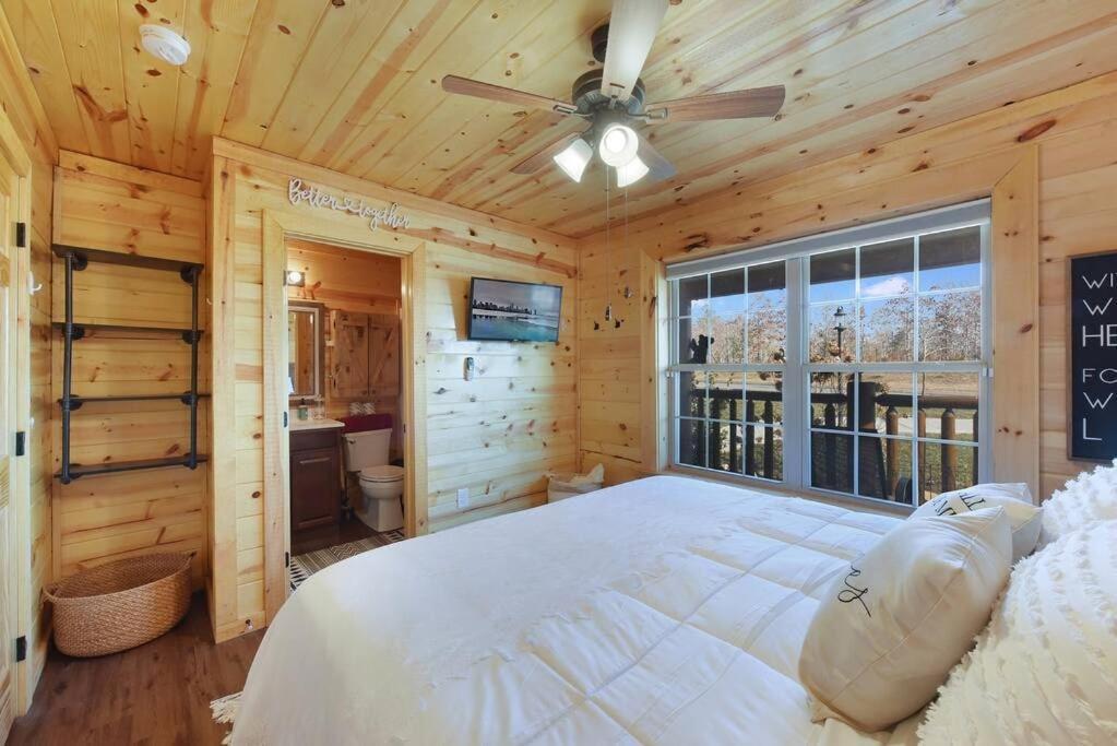Enchanted Forest Cabin And Teepee! Lights & Laser Show! Private Hot Tub! Unique Stay! Sevierville Zewnętrze zdjęcie